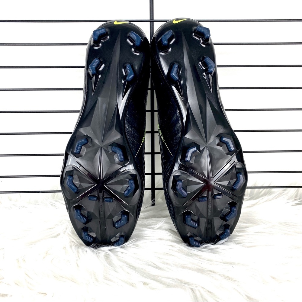 Nike Phantom Venom Elite Black Volt Soccer Cleats - Picture 7 of 8